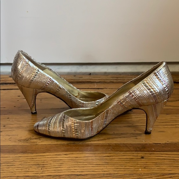 J. Renée Silver Heels - Picture 5 of 7